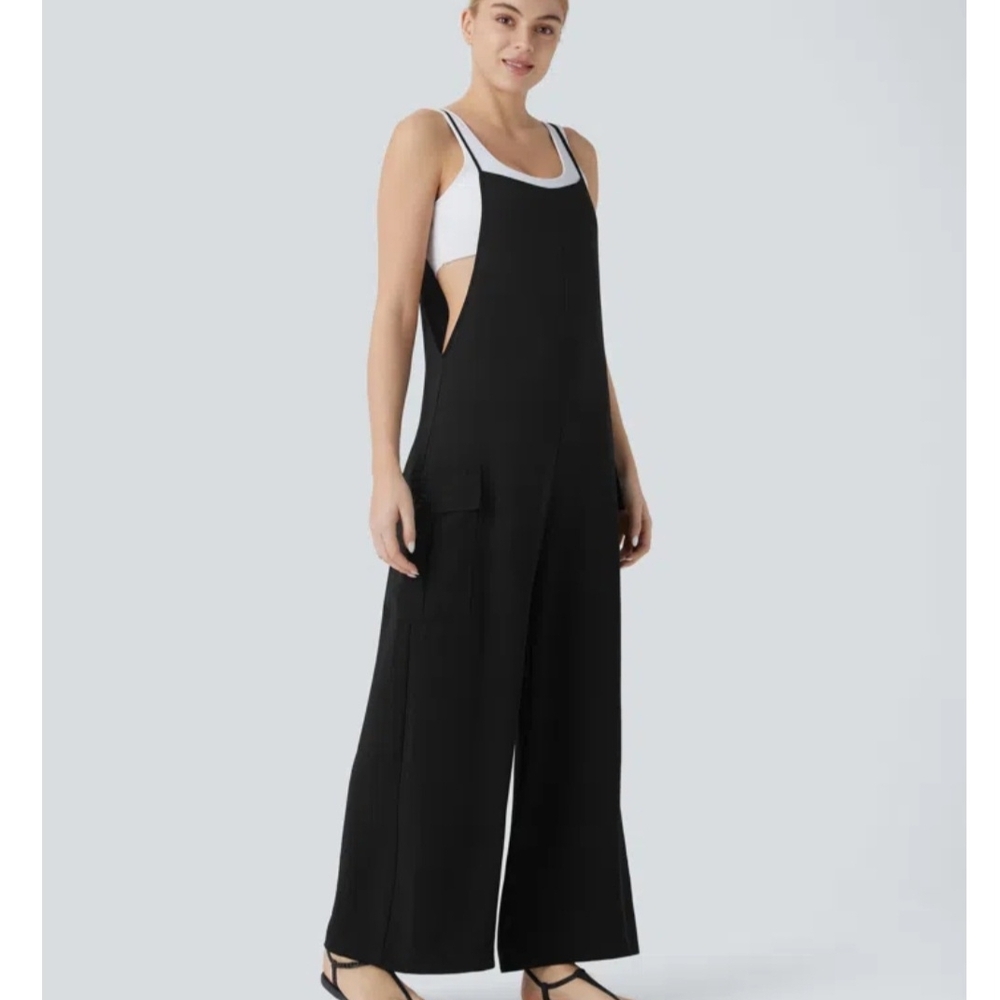 NWT HALARA Black Sleeveless Jumpsuit, medium,black